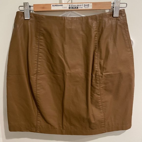 Free People Vegan Leather Mini Skirt - Size 4 - Picture 2 of 5